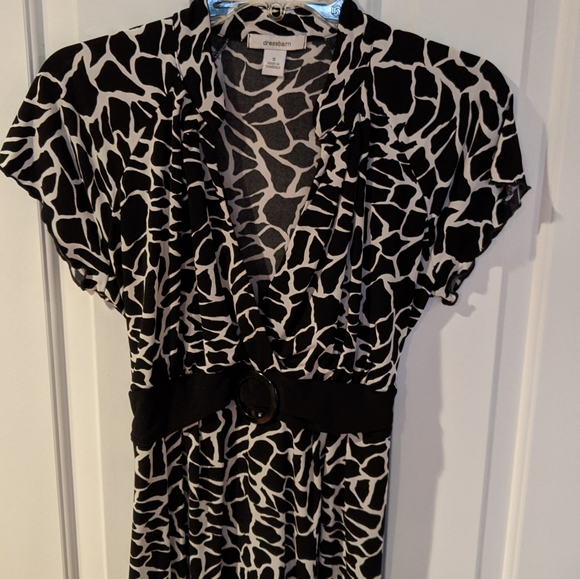 Deep V Neck Blouse with attached Waist Tie - Picture 14 of 16